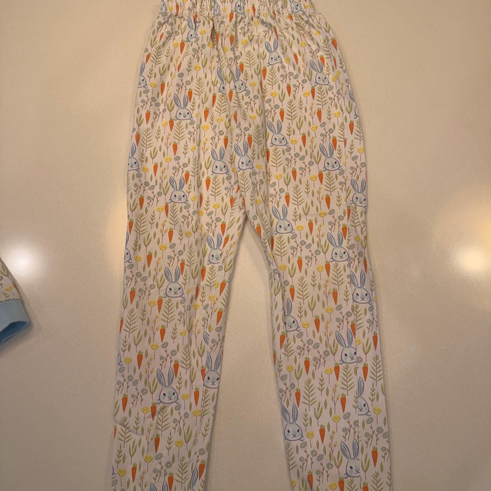 Cecil and Lou Easter Bunny Print Pajamas size 7! Excellent condition! - Picture 4 of 6